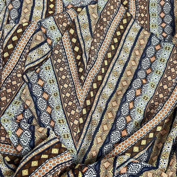LuLaRoe Geometric Chiffon Cascading Shirley Kimono Size Medium lc112 - Picture 7 of 7